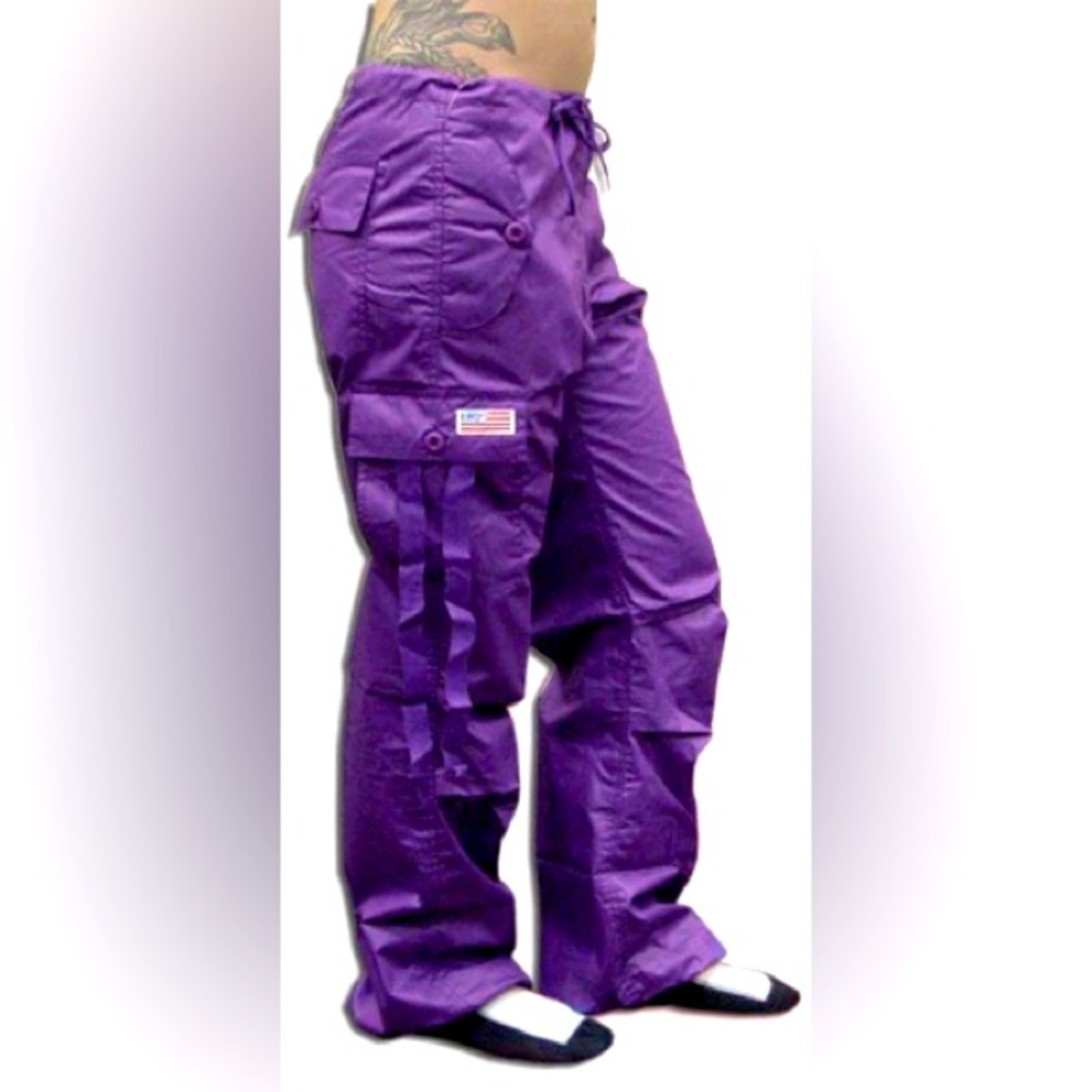Lightly used XS purple UFO pants! No major flaws washed a few times.